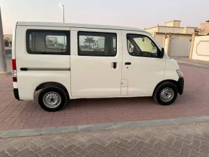 2016 دايهاتسو شاراد