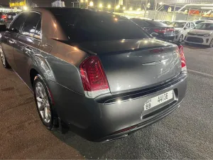 2016 كرايسلر ٣٠٠