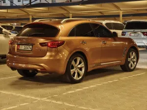 2010 Infiniti FX50