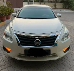 2015 Nissan Altima in dubai