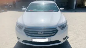 2015 Ford Taurus in dubai