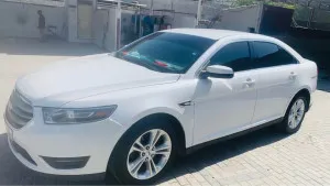 2015 Ford Taurus