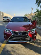 2015 Lexus ES in dubai