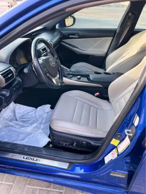 2016 Lexus IS