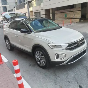 2023 فولجس فاجن تي روك in dubai