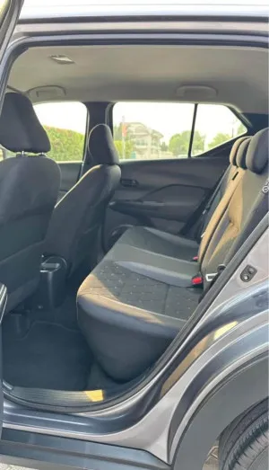 2020 Nissan KICKS