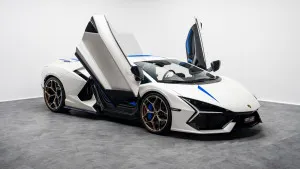 2024 Lamborghini Revuelto