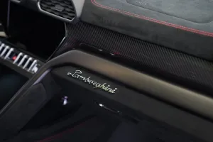 2024 Lamborghini URUS