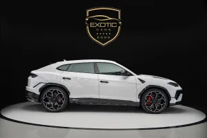 2024 Lamborghini URUS