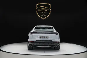 2024 Lamborghini URUS