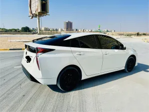 2018 تويوتا بريوس