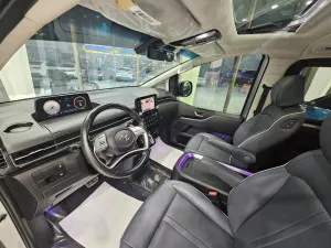 2022 Hyundai Staria