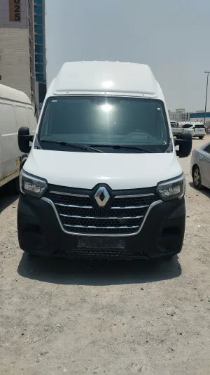 2021 Renault Master in dubai