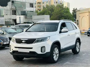 2014 كيا سورينتو in dubai