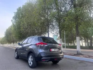 2020 Nissan KICKS