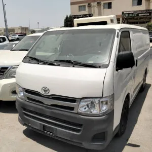 2013 Toyota Hiace in dubai