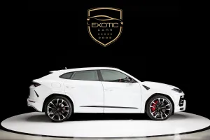 2020 Lamborghini URUS