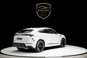 2020 Lamborghini URUS