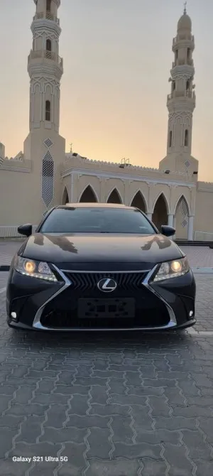 2014 لكزس ES - اي اس