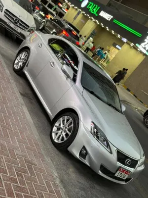 2012 لكزس اي اس in dubai