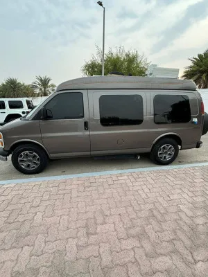 2002 GMC Savana in dubai