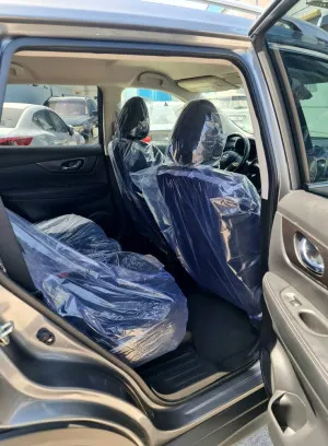 2020 نيسان روج