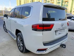 2023 Toyota Land Cruiser