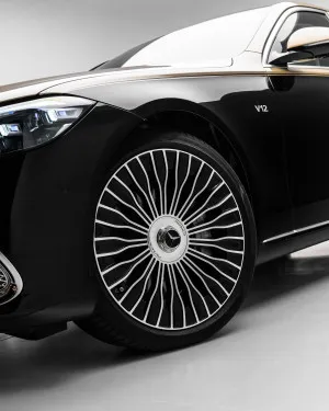 2025 Mercedes-Maybach EQS680