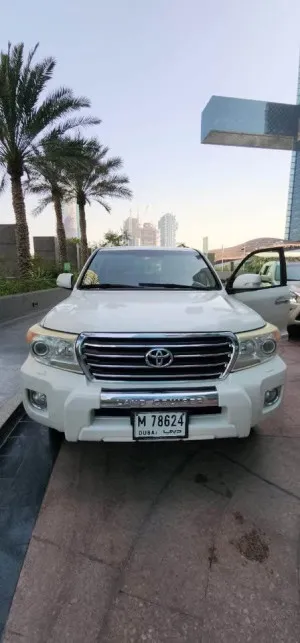 2013 Toyota Land Cruiser in dubai
