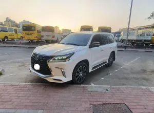2018 لكزس أل أكس ٥٧٠ in dubai