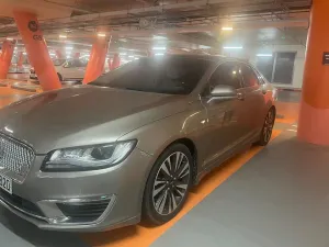2020 Lincoln MKZ