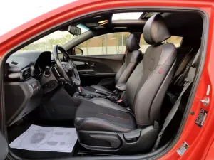 2019 Hyundai Veloster