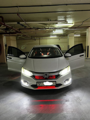 2019 Honda City in dubai
