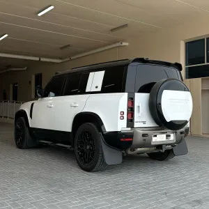 2023 Land Rover Defender