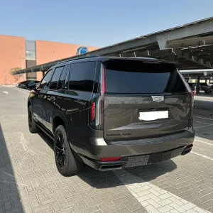 2021 كاديلاك اسكاليد