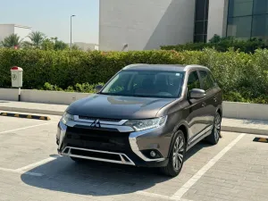 2019 ميتسوبيشي أوتلاندر in dubai