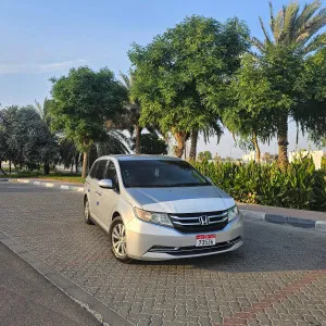 2014 Honda Odyssey in dubai