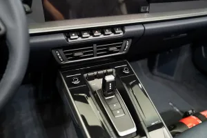 2025 Porsche 911 Carrera