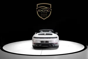 2025 Porsche 911 Carrera