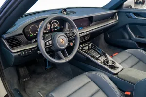 2025 Porsche 911 Carrera