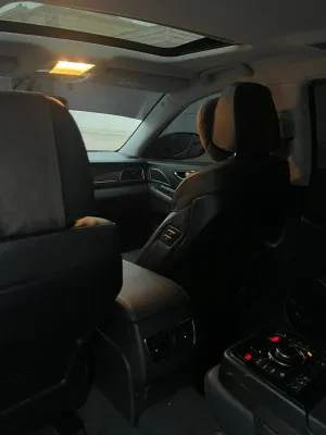 2019 Hongqi H7