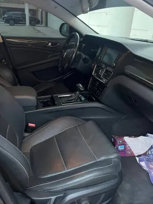 2019 Hongqi H7