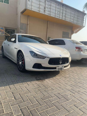 2017 Maserati Ghibli I in dubai