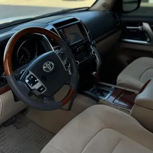 2014 Toyota Land Cruiser