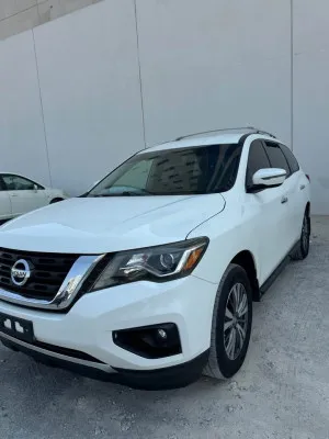 2017 Nissan Pathfinder in dubai