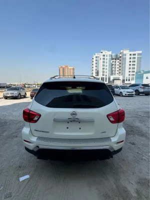 2017 Nissan Pathfinder