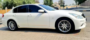 2014 إنفينيتي جي ٢٥