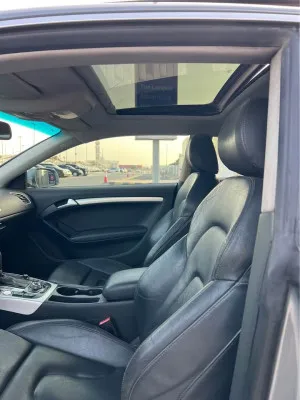 2010 اودي آي ٥