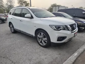2016 Nissan Pathfinder in dubai