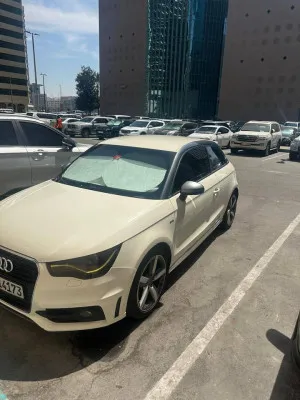 2012 اودي آي ١